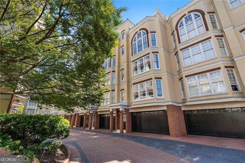 3541 Roswell Road Ne #4, Atlanta, GA 30305 - #2