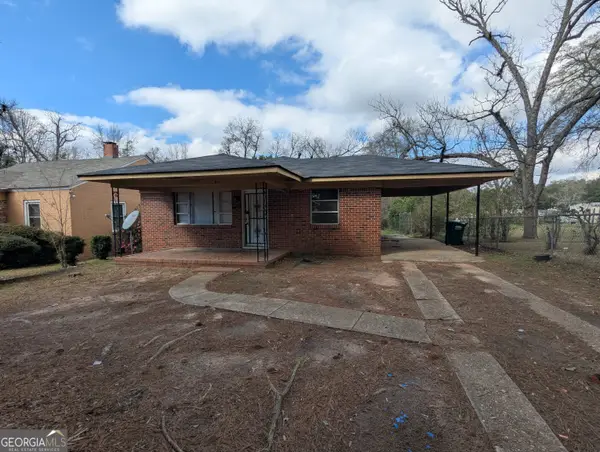 611 Whitney Avenue, Albany, GA 31701