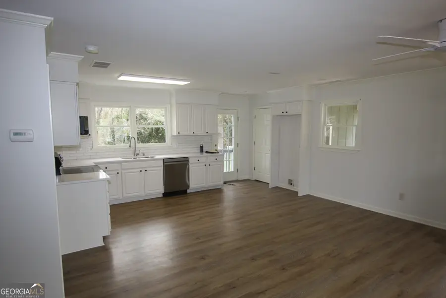 302 Strawberry Lane Se, Lindale, GA 30147 - #3