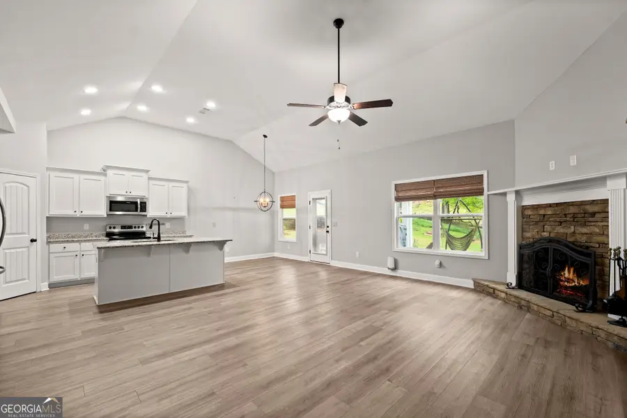 65 Academy Street, Pendergrass, GA 30567 - #3