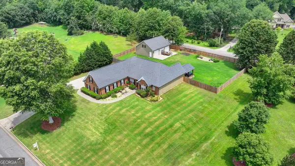 1003 Arbor Lake Walk, Hoschton, GA 30548