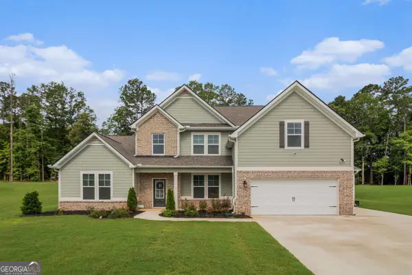 2 Whites Pond Road, Moreland, GA 30259