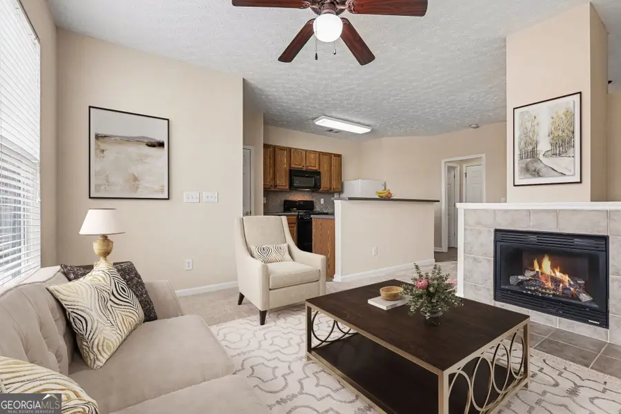 6632 Splashwater Drive, Flowery Branch, GA 30542 - #2