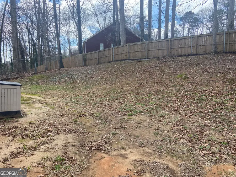 15 Twin Lakes Road, Winder, GA 30680 - #3