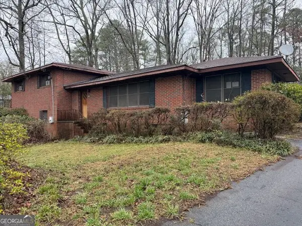 6896 Florence Drive, Lithia Springs, GA 30122