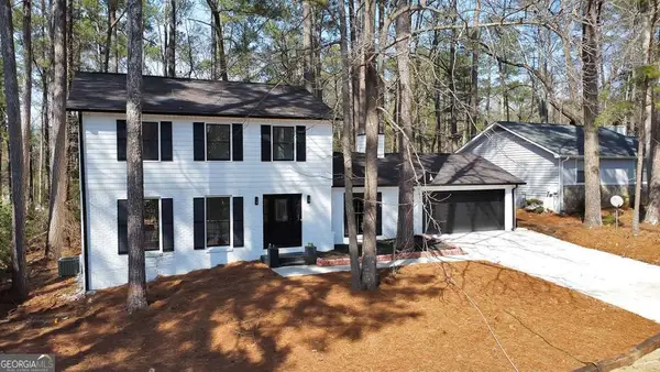 5112 Rocky Glen, Stone Mountain, GA 30088