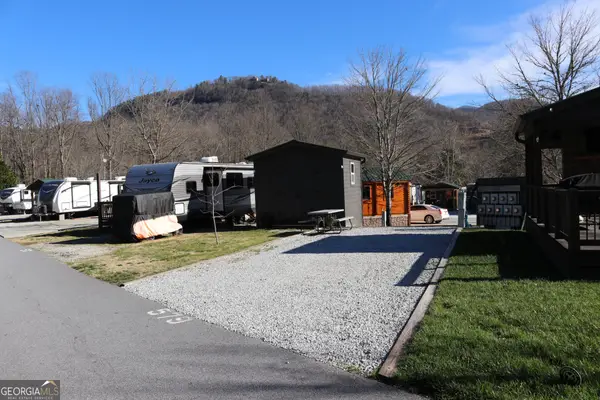 579 River Vista Drive, Dillard, GA 30537