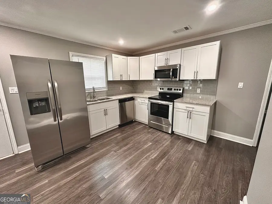 5711 Sterling Place, Macon, GA 31206 - #3