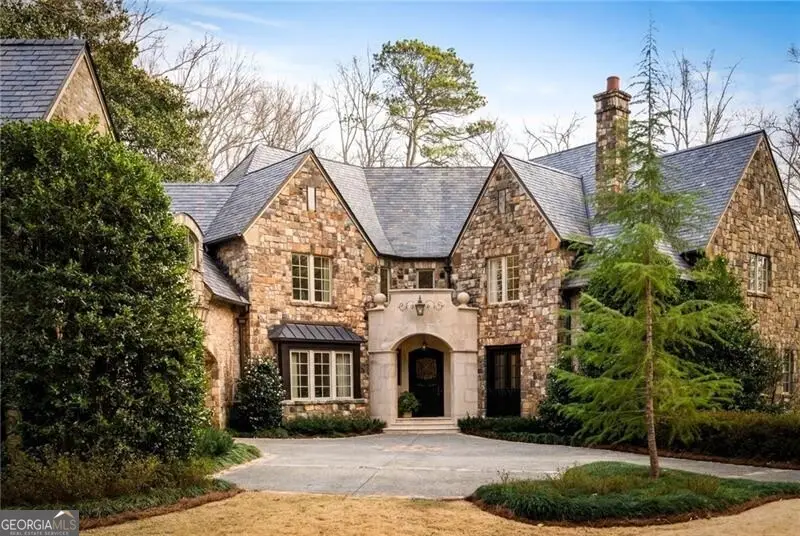 660 W Conway Drive Nw, Atlanta, GA 30327 - #2