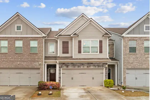 7653 Castle Avenue, Fairburn, GA 30213