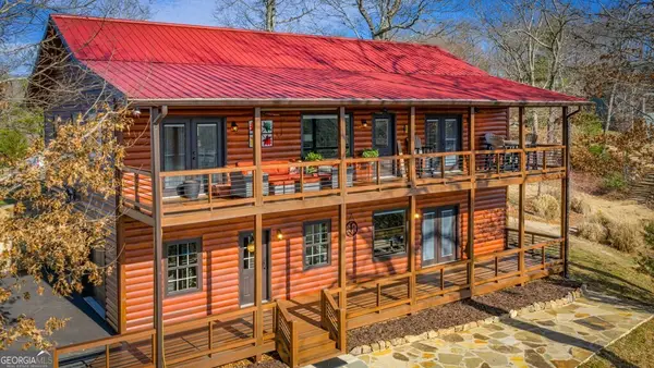 196 S Williamstown Ridge, Mineral Bluff, GA 30559