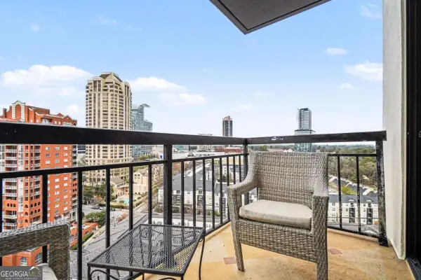 3481 Lakeside Drive Ne #2207, Atlanta, GA 30326