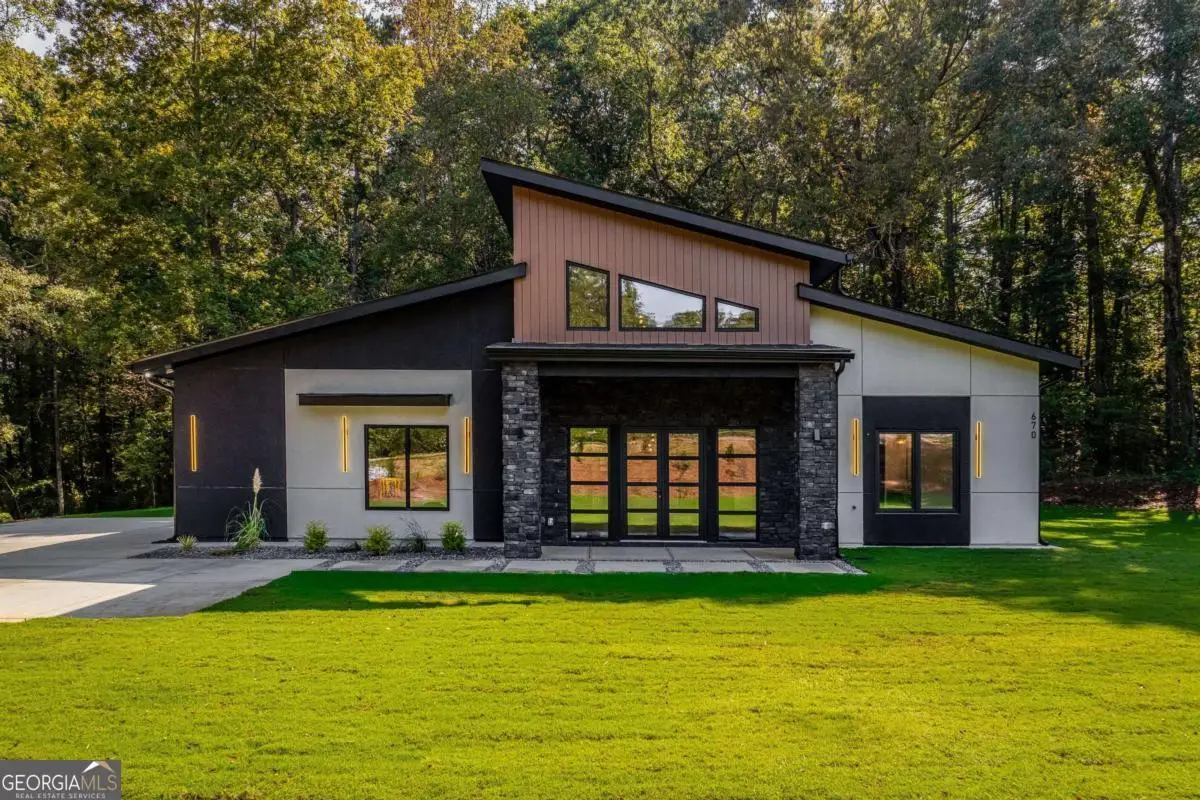 670 Loganville Highway, Winder, GA 30680 - #1