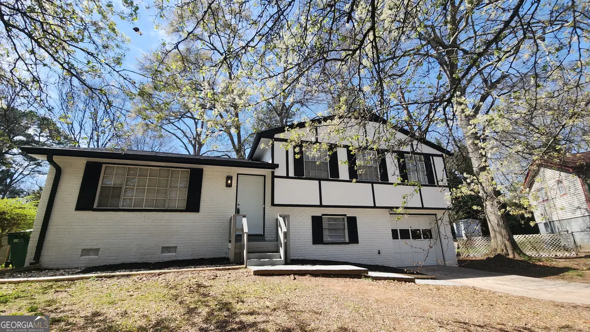 8423 Avalon Drive, Riverdale, GA 30274 - #1