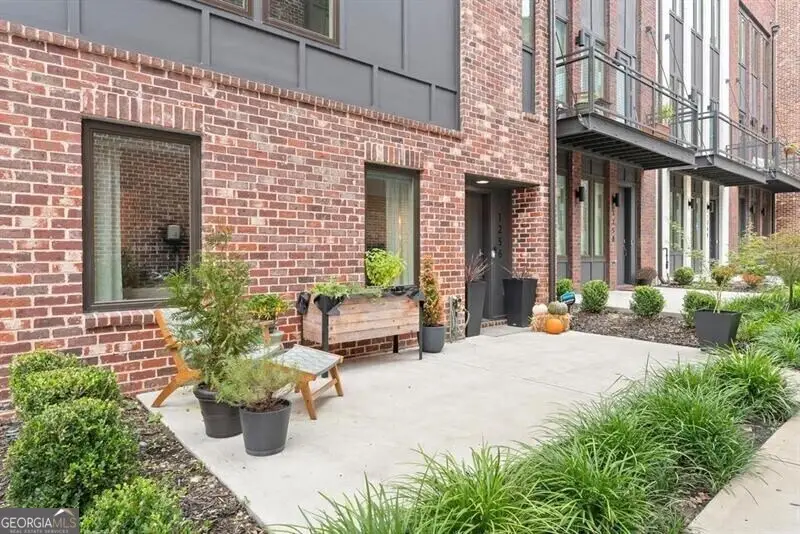 1256 Chelsea Circle Nw, Atlanta, GA 30318 - #2