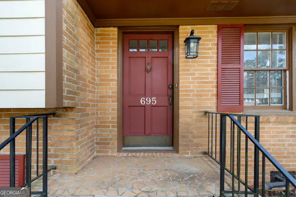 695 Carlouetta Road, Mableton, GA 30126