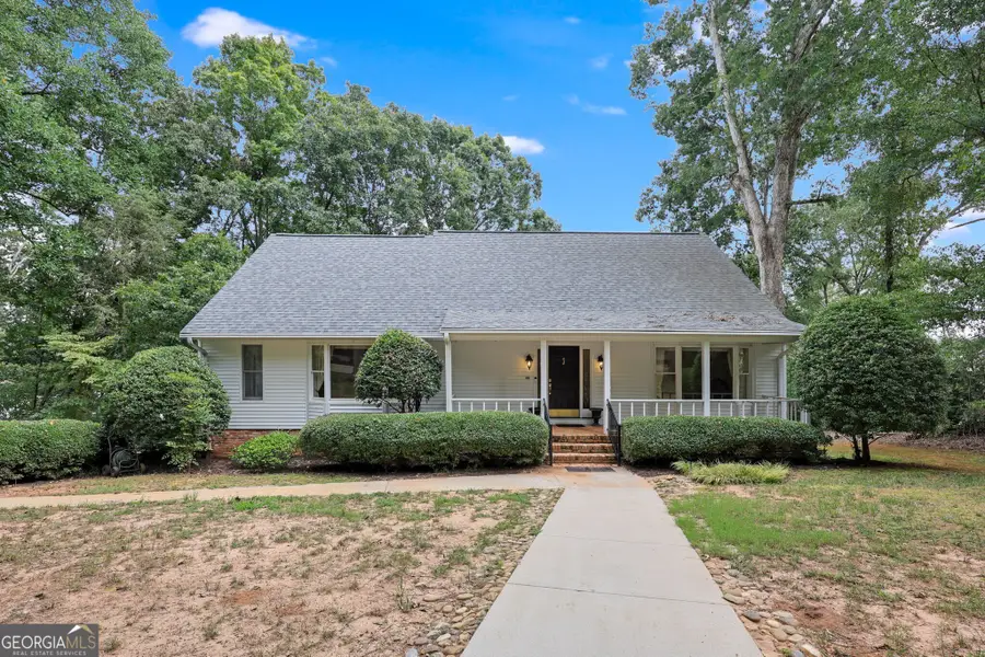 2585 Bridgewater Circle, Gainesville, GA 30506 - #2