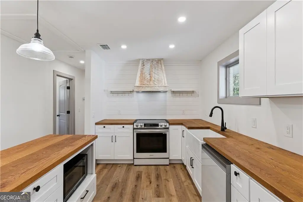 215 Harper Street, Jesup, GA 31545 - #1