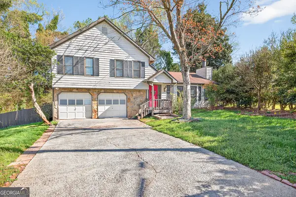 1763 Hearth Stone Circle, Lawrenceville, GA 30043