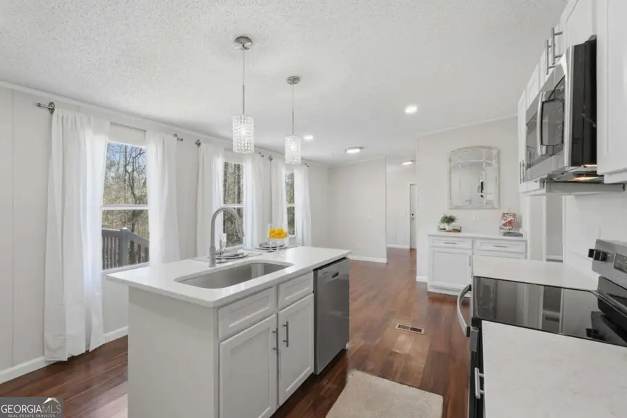 67 Forest Lake Circle Road, Pendergrass, GA 30567 - #2