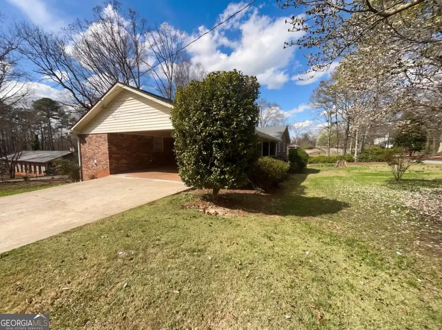 6439 Shore Drive, Douglasville, GA 30135 - #2