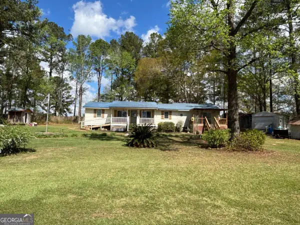 1565 East Lake Drive, Screven, GA 31560