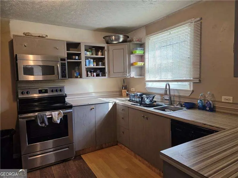 3838 Old Gordon Road Nw, Atlanta, GA 30336 - #3