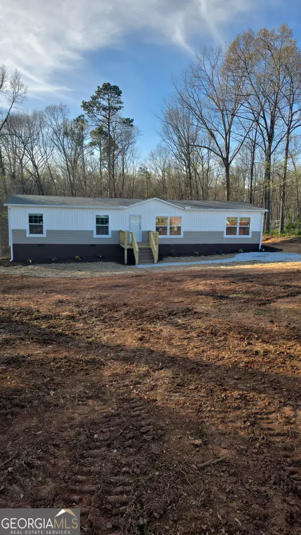 354 Green Meadows Drive, Hartwell, GA 30643