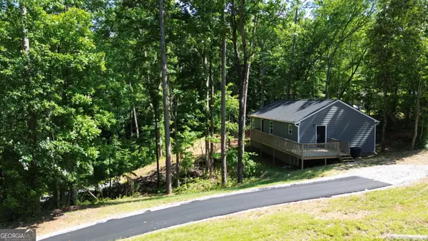 3662 Lakeview Drive, Gainesville, GA 30501