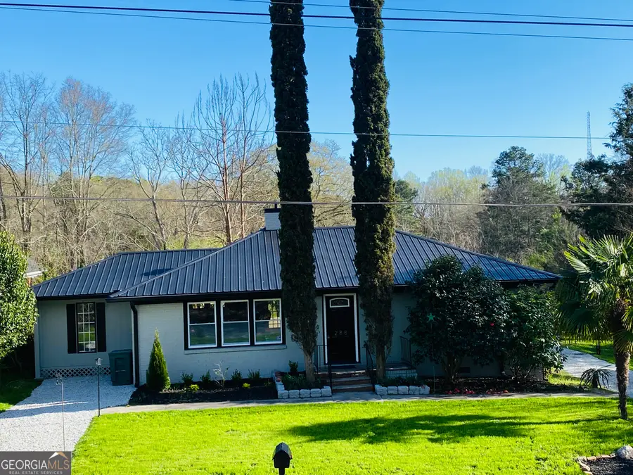 288 Davis Avenue, Toccoa, GA 30577 - #2