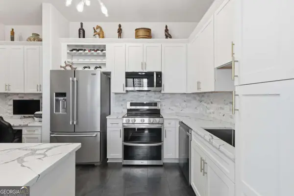 3445 Stratford Road Ne #2104, Atlanta, GA 30326