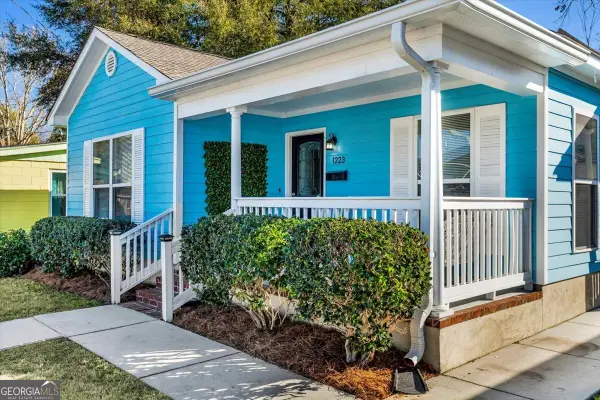 1223 E Waldburg Street, Savannah, GA 31404