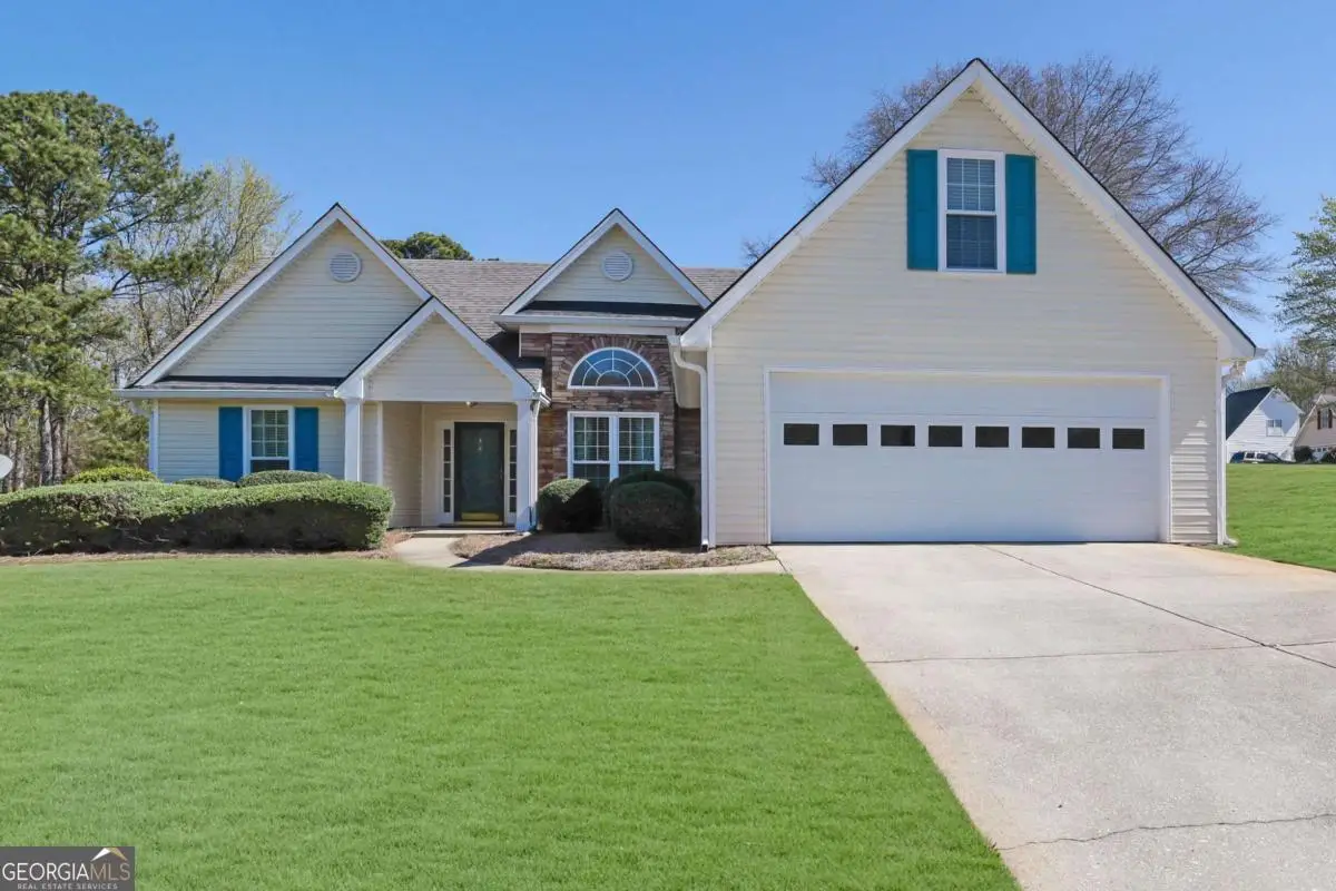 6185 Devonshire Drive, Flowery Branch, GA 30542 - #1