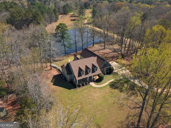 135 Fischer Spur Road, Newnan, GA 30265