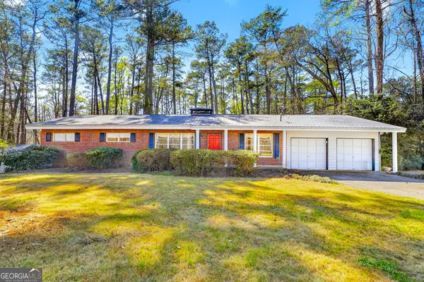 881 Rockbridge Road Sw, Lilburn, GA 30047