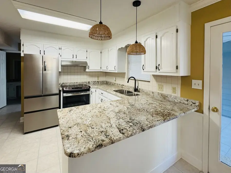 200 Williamsburg Avenue, Warner Robins, GA 31088 - #3