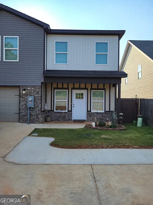 300 Beau Claire Circle, Byron, GA 31008