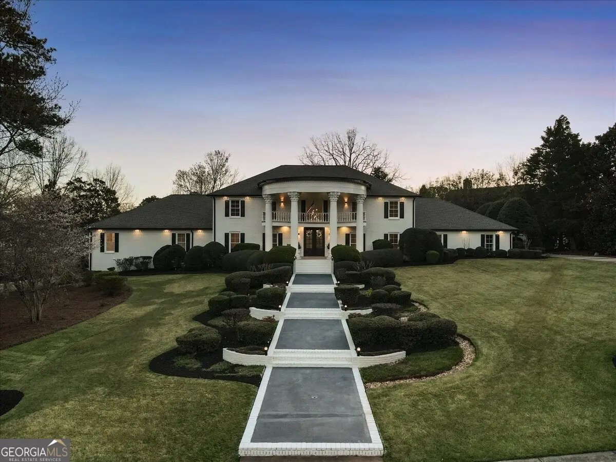 205 Slaton Circle, Roswell, GA 30075 - #1