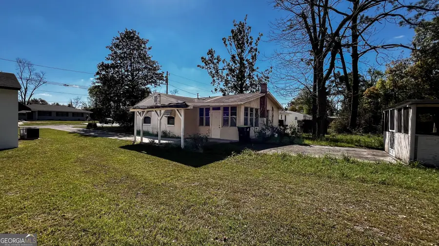 1021 Pearl Avenue S, Douglas, GA 31533 - #2