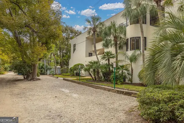 548 Oglethorpe Avenue #11, St. Simons, GA 31522