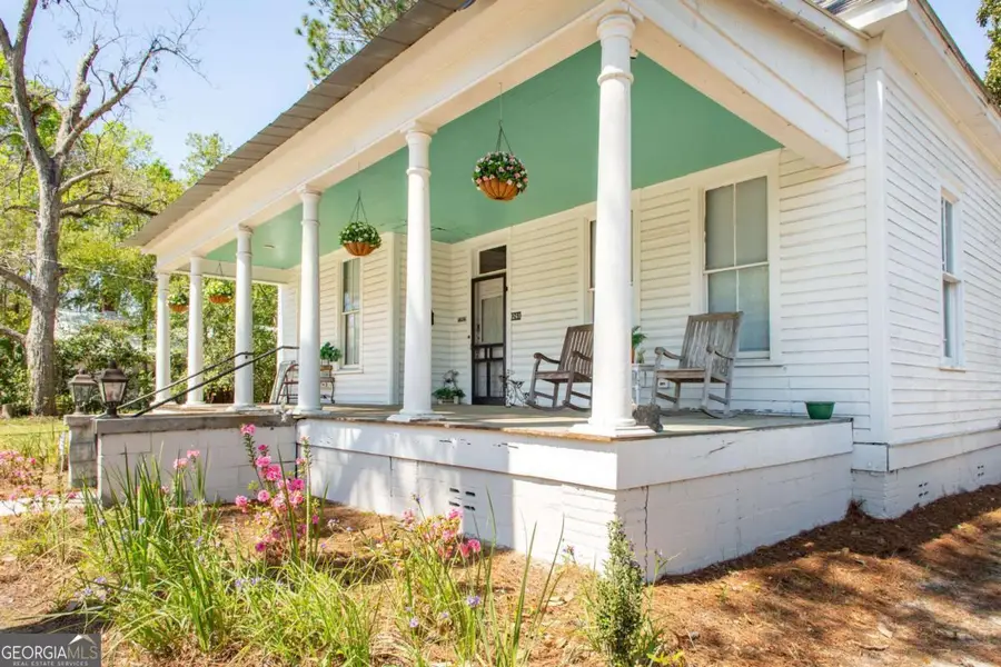 1261 Grove Avenue, Waycross, GA 31501 - #2