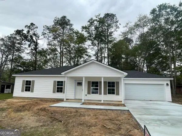 307 Mclean Street, Claxton, GA 30417