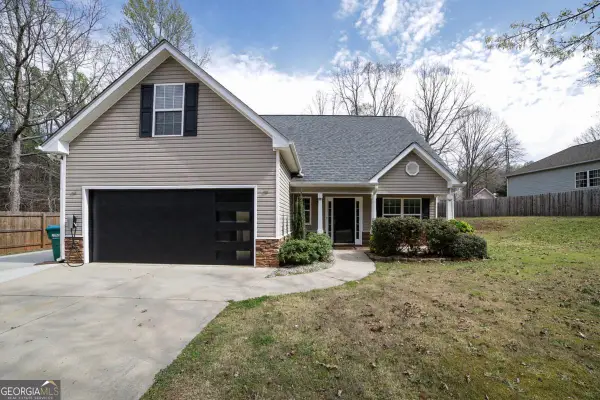 560 Windsong Lake Drive, Commerce, GA 30529