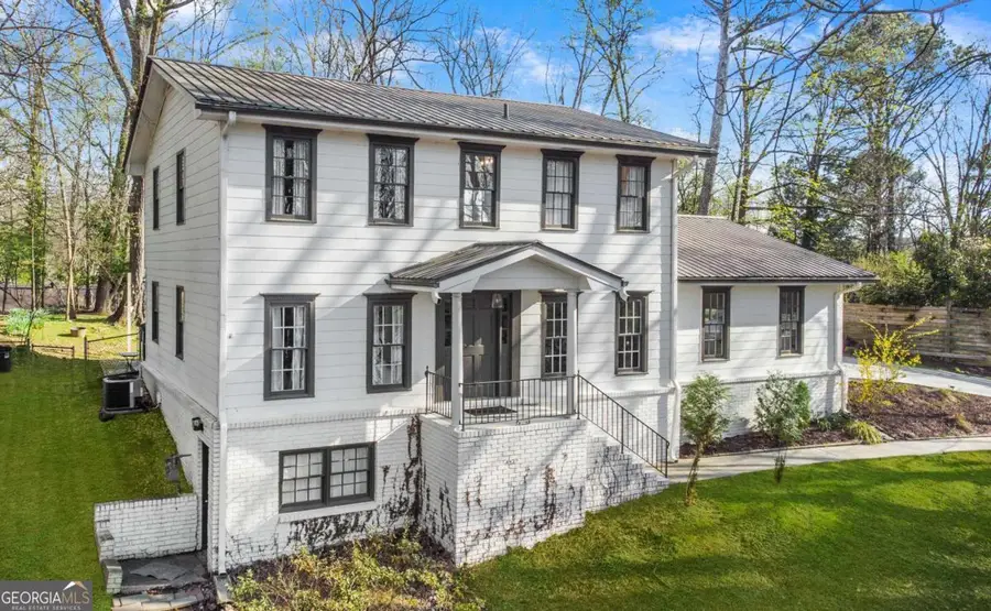 813 Lakeshore Drive, Berkeley Lake, GA 30096 - #3