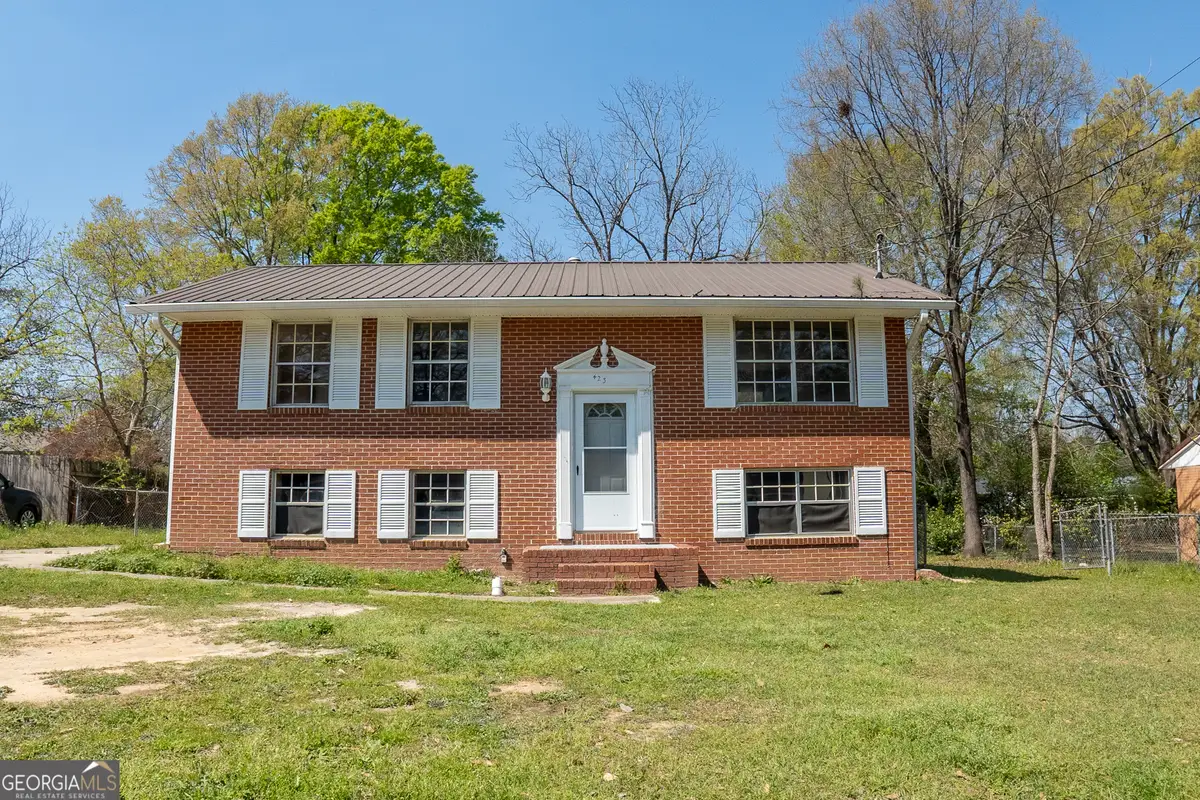 423 Alabama Avenue, Warner Robins, GA 31093 - #1