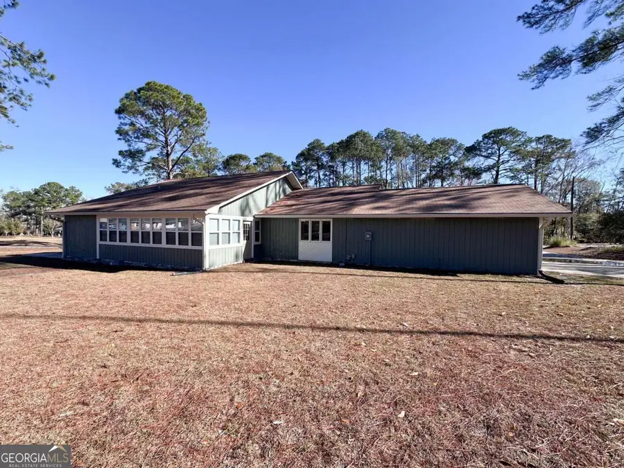 221 Collins Street, Lyons, GA 30436 - #3