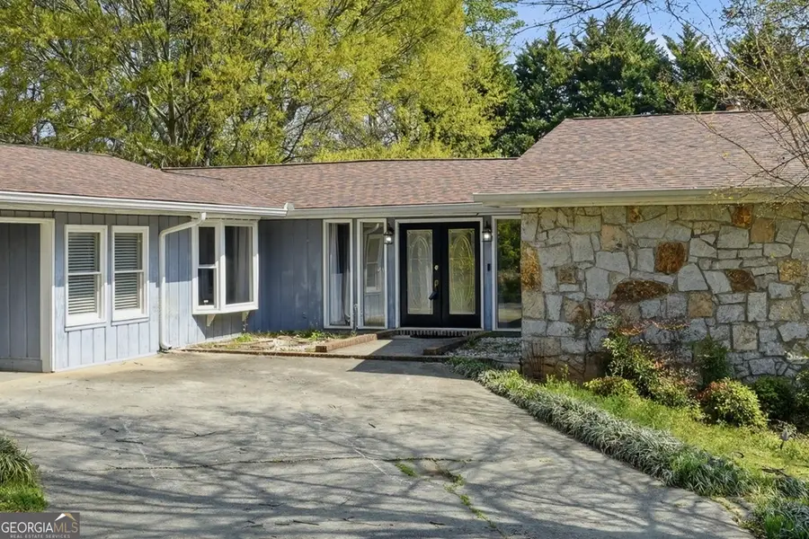 402 Emily Drive Sw, Lilburn, GA 30047 - #2