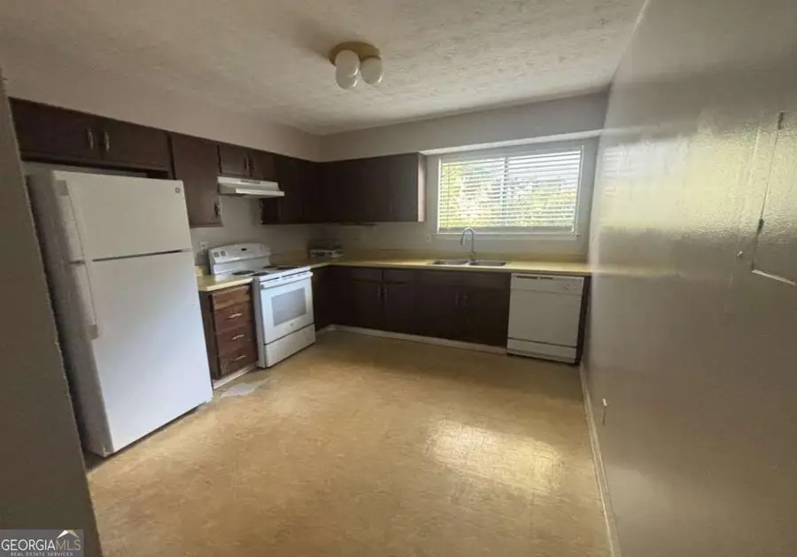 8569 Creekwood Way, Jonesboro, GA 30238 - #2