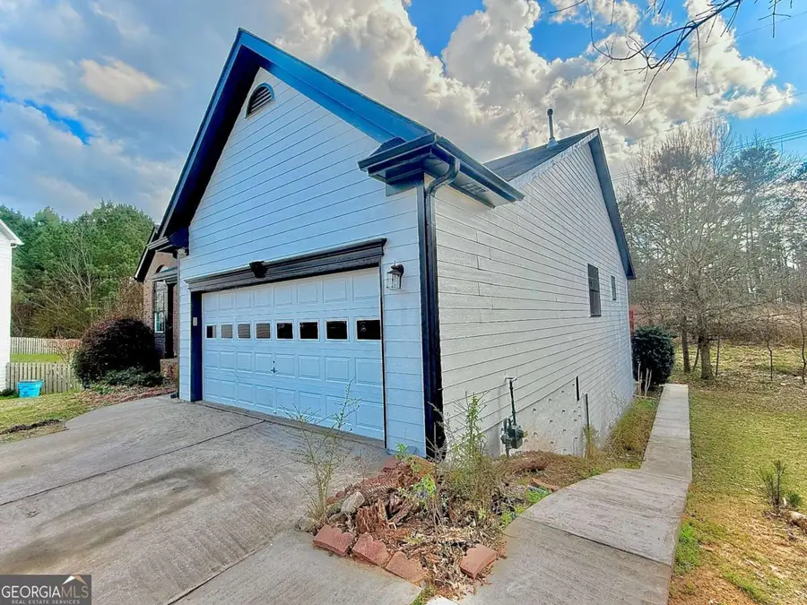 557 Vickers Lane, Locust Grove, GA 30248 - #2