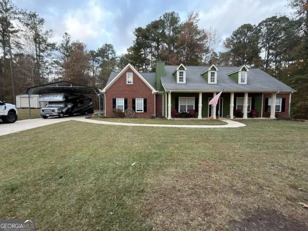 8590 Kencrest Drive, Winston, GA 30187